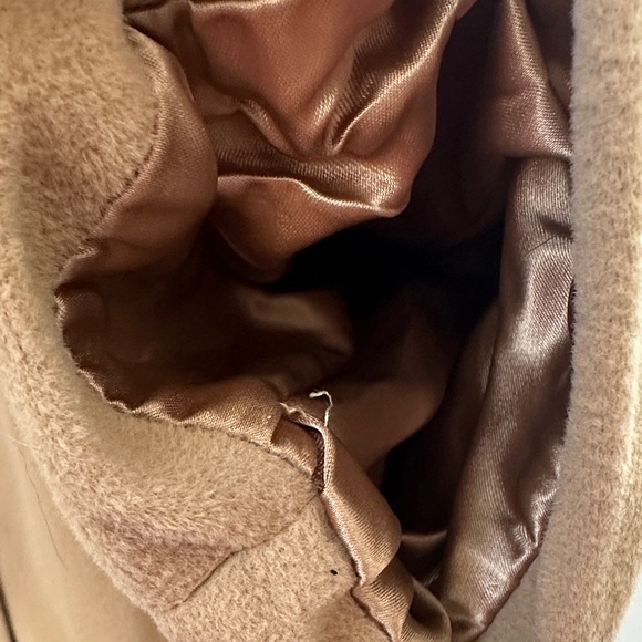 Vintage Kashmiracle Tan Coat with Faux Fur Collar - Picture 8 of 13